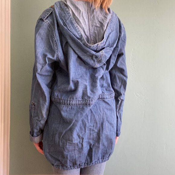 Chambray denim jacket with ties - Picture 5 of 6